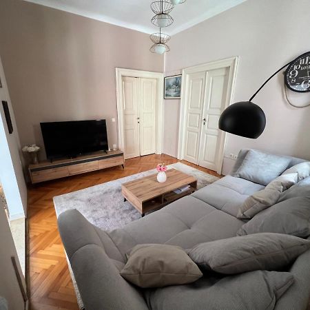 Apartman Sandra Pula Exterior photo
